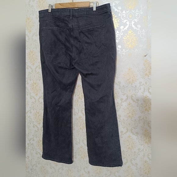 Old Navy - Picture 3 of 4